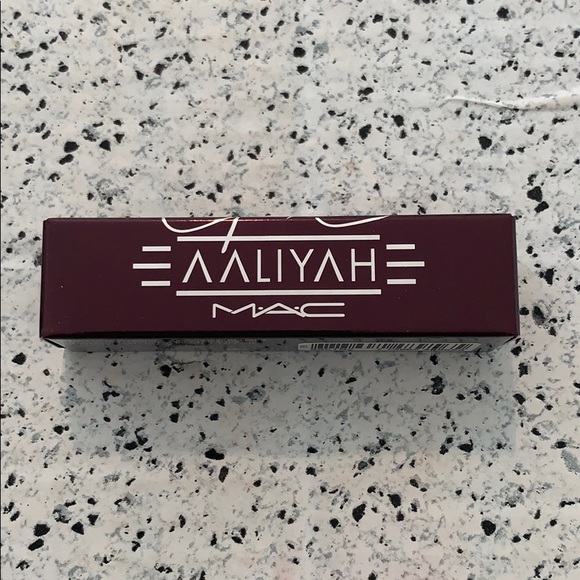 NWT MAC Cosmetics Aaliyah Try Again Matte Lipstick - Picture 3 of 10
